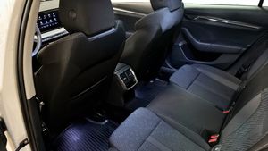 Skoda Octavia bild 11