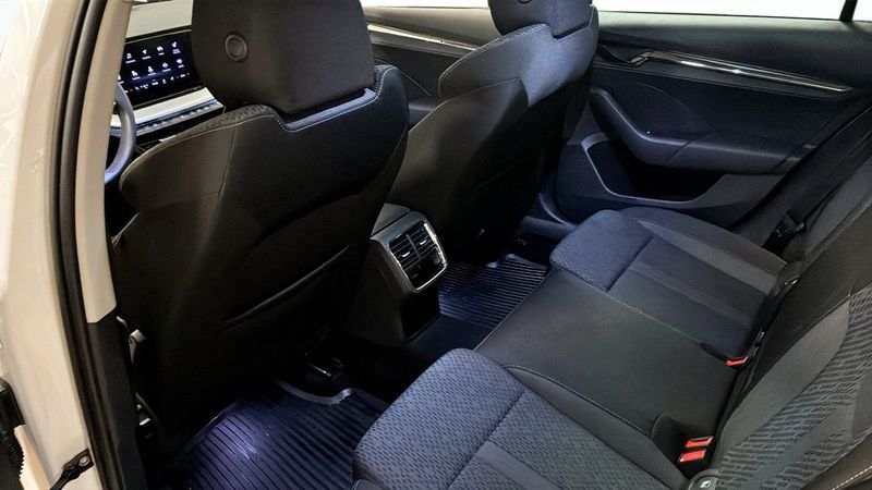 Skoda Octavia bild 11