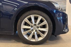 Lexus IS bild 4