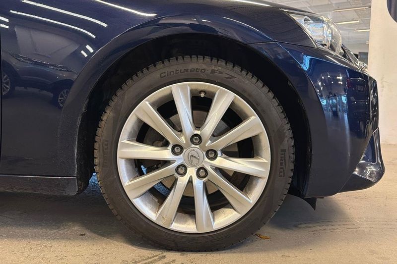 Lexus IS bild 4