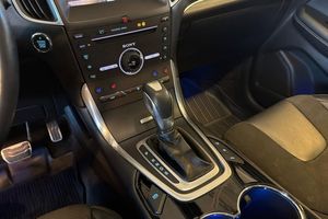 Ford Edge bild 17