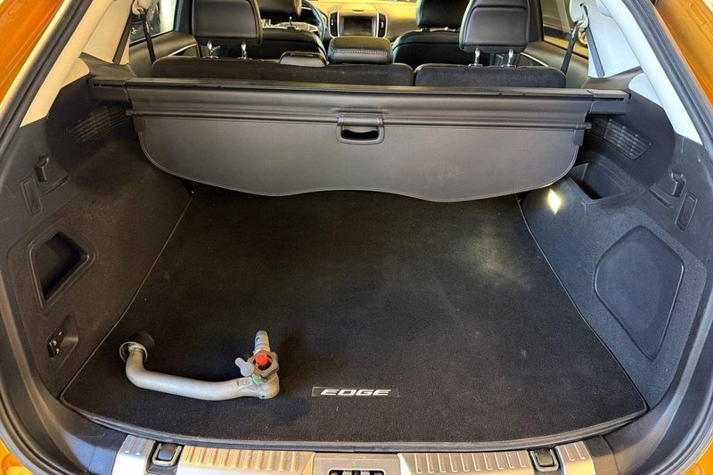 Ford Edge bild 24