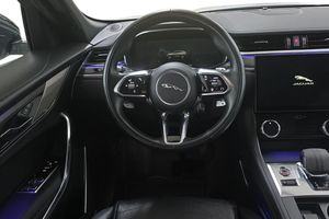 Jaguar F-Pace bild 12