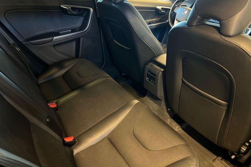 Volvo V60 bild 18
