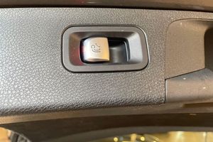Mercedes E200 bild 25