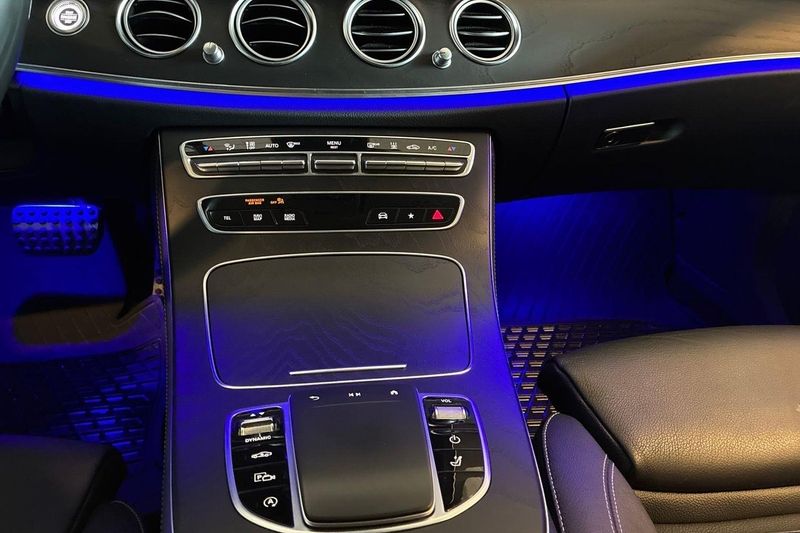Mercedes E220 bild 14