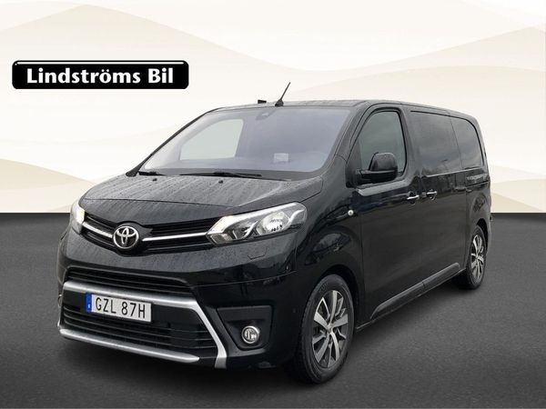 Toyota Proace Medium Professional S & V-hjul 120hk - 2019