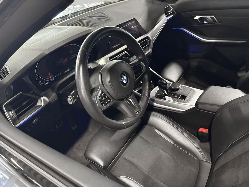 BMW 330 bild 13