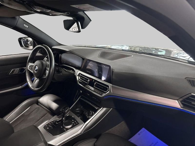 BMW 330 bild 9