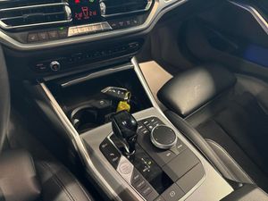 BMW 330 bild 17