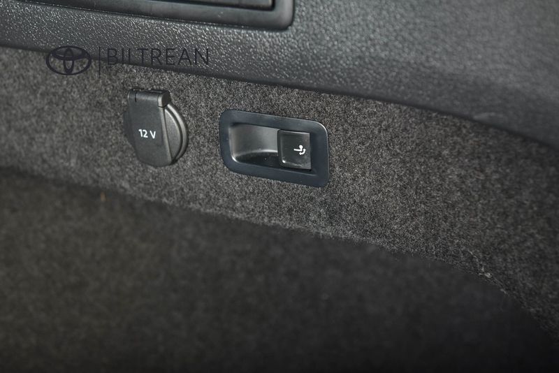 Volkswagen Passat bild 11