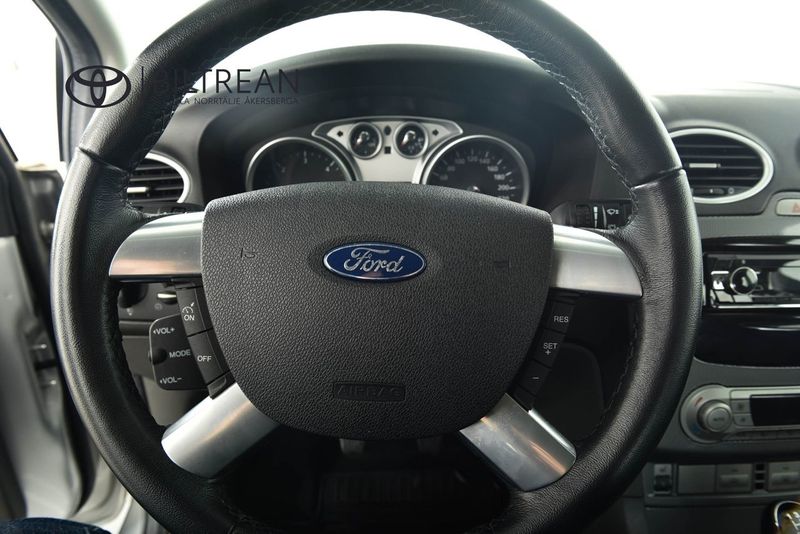 Ford Focus bild 8