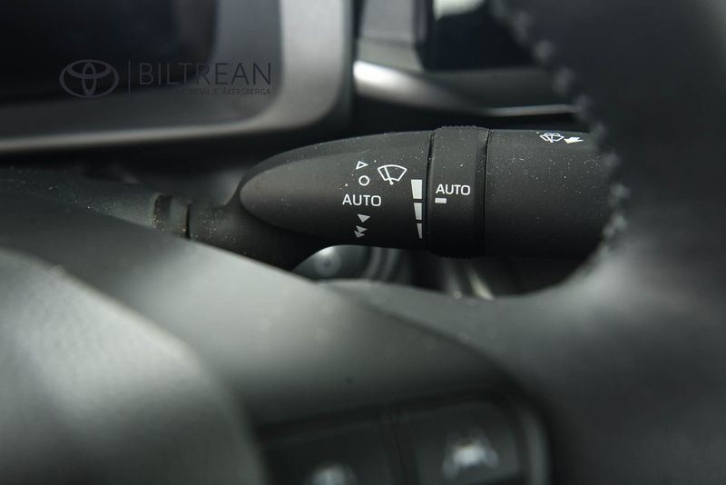 Toyota C-HR bild 12