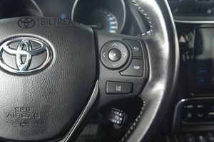 Toyota Auris bild 12