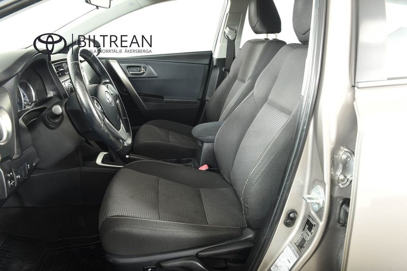 Toyota Auris bild 6