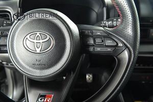 Toyota Yaris bild 12