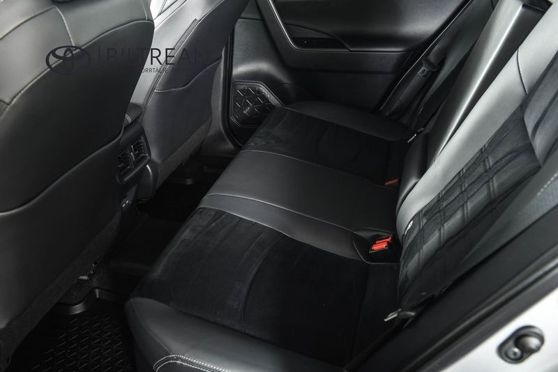 Toyota RAV4 bild 7