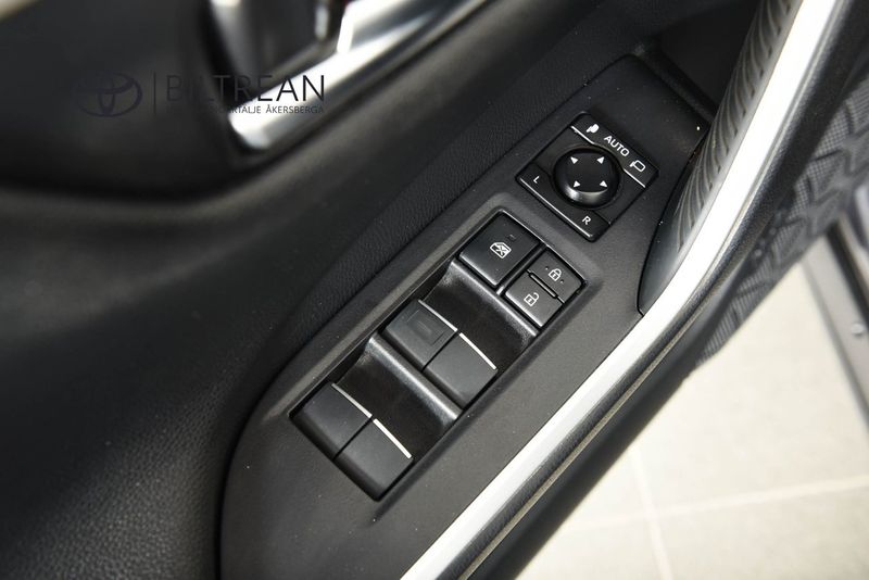 Toyota RAV4 bild 10