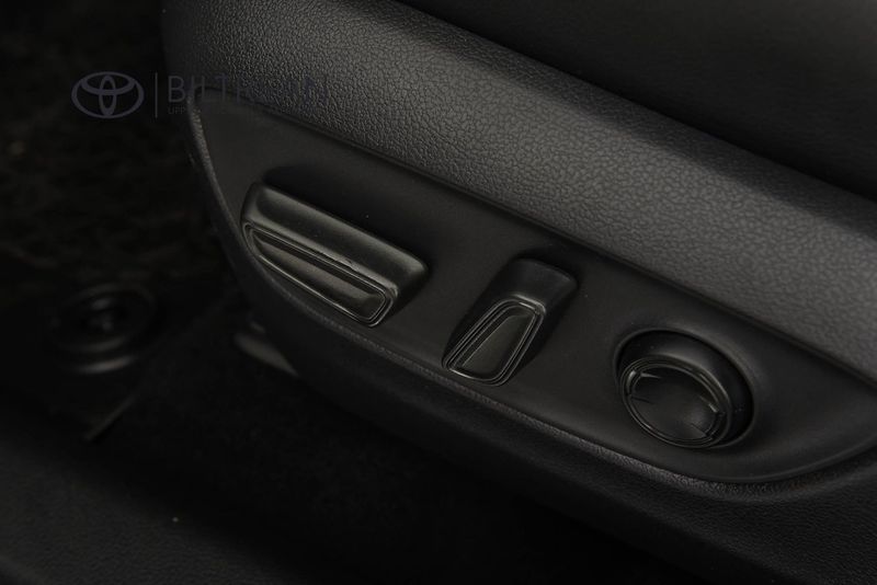 Toyota RAV4 bild 11