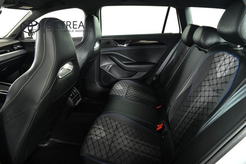Volkswagen Passat bild 7