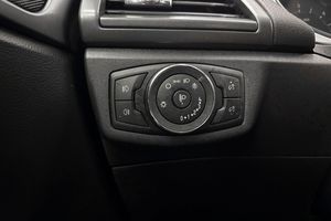 Ford Mondeo bild 18