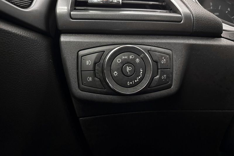 Ford Mondeo bild 18