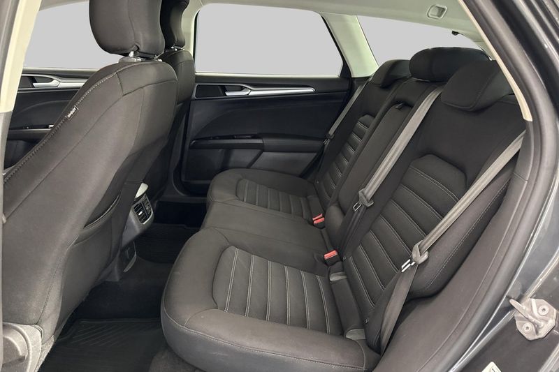 Ford Mondeo bild 10