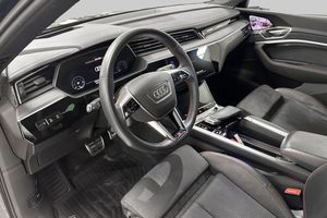 Audi Q8 e-tron bild 8