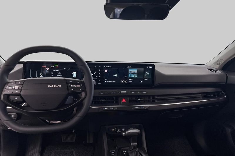 Kia K4 bild 11