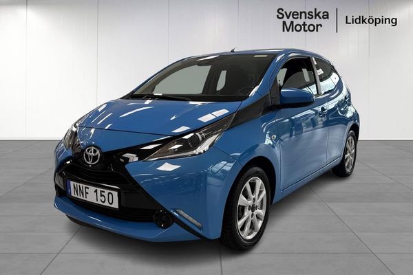 Toyota Aygo X-Play Touch I Sätesvärme I Bluetooth I Vinte... - 2016