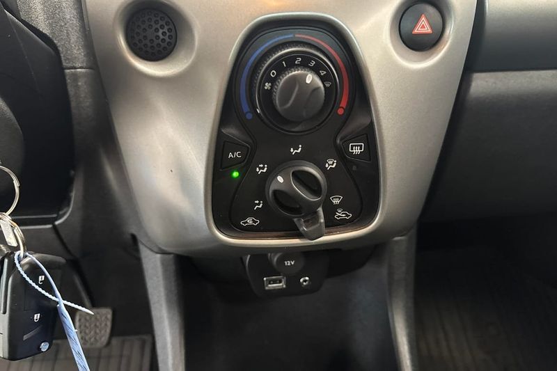 Toyota Aygo bild 15