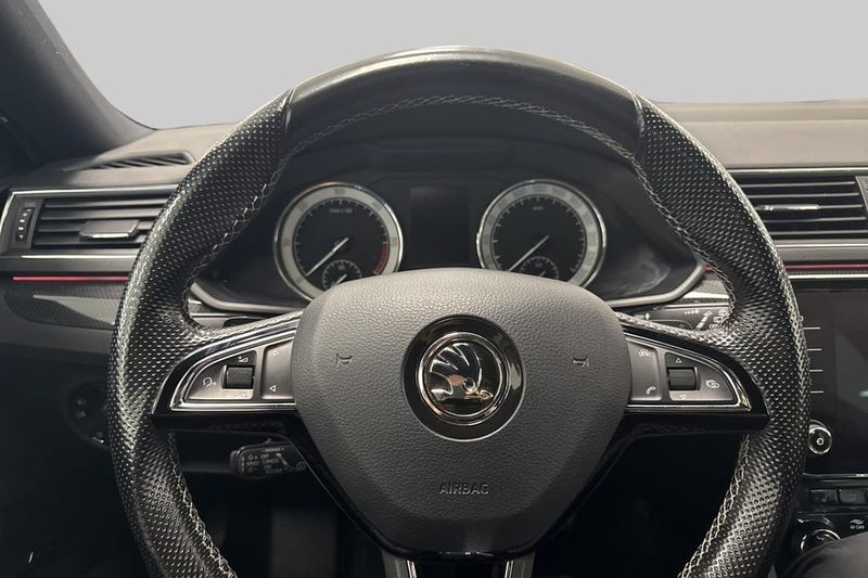 Skoda Superb bild 15