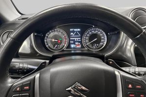 Suzuki Vitara bild 13
