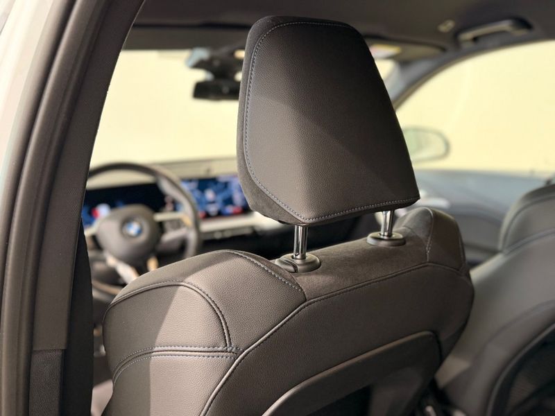 BMW X1 bild 8