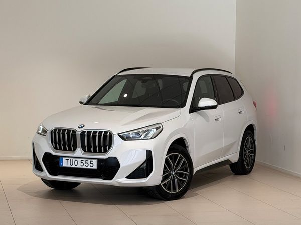 BMW X1 sDrive 18i, M-Sport,Drag,Elstolar med minne,Backkamera - 2023