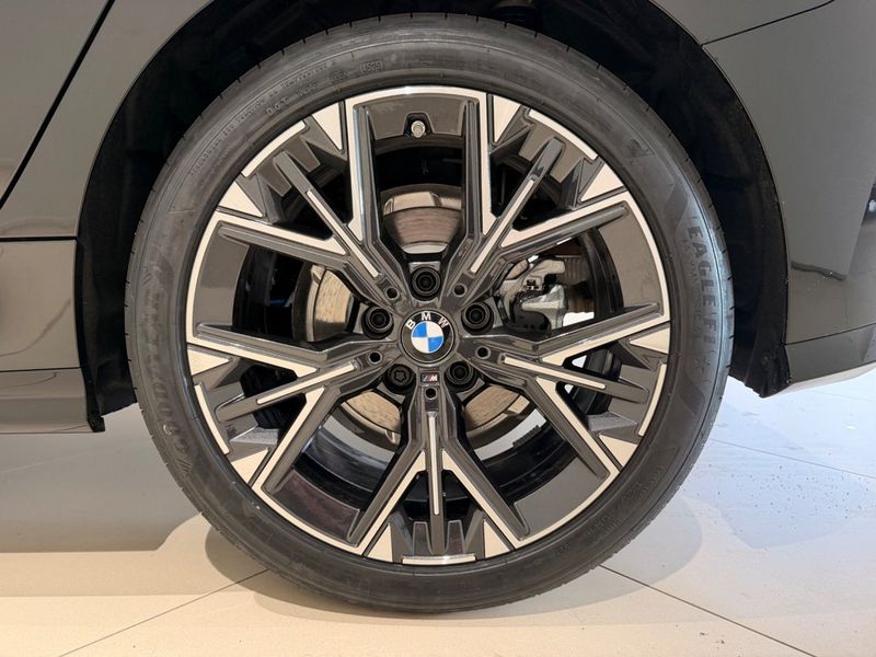 BMW 120 bild 12