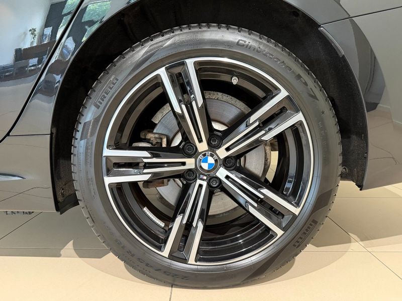 BMW 330 bild 3