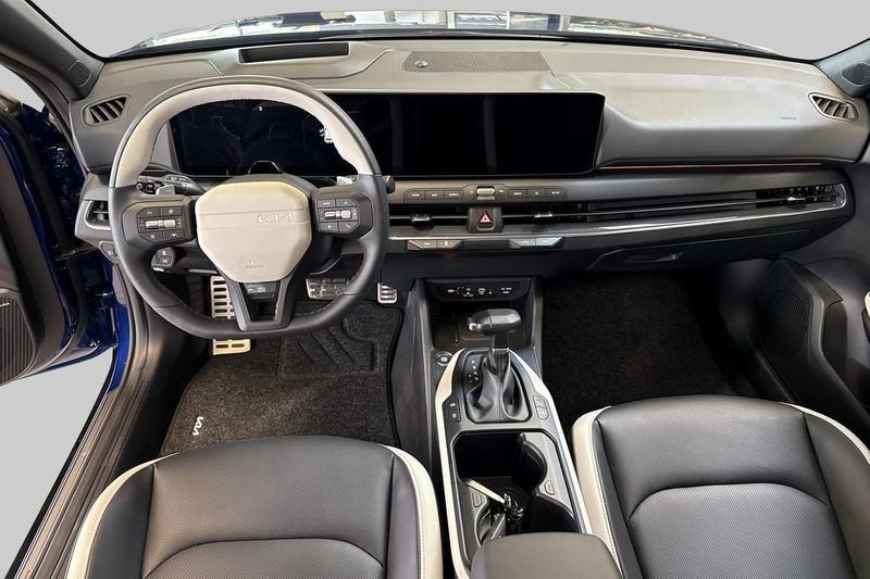 Kia K4 bild 10