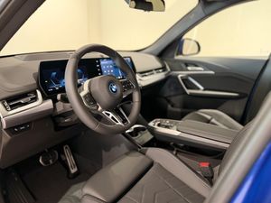 BMW iX1 bild 4