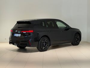 BMW iX bild 13