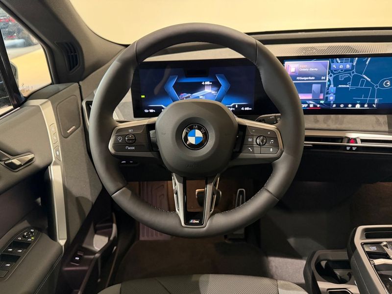 BMW iX bild 9
