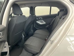 BMW 120 bild 11