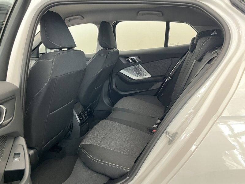 BMW 120 bild 11