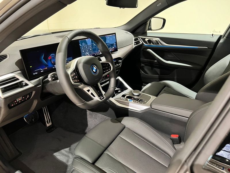 BMW i4 bild 3