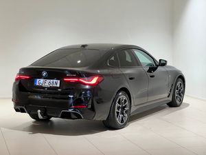 BMW i4 bild 12