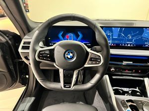 BMW i4 bild 10
