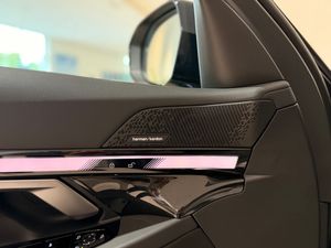 BMW i5 bild 5
