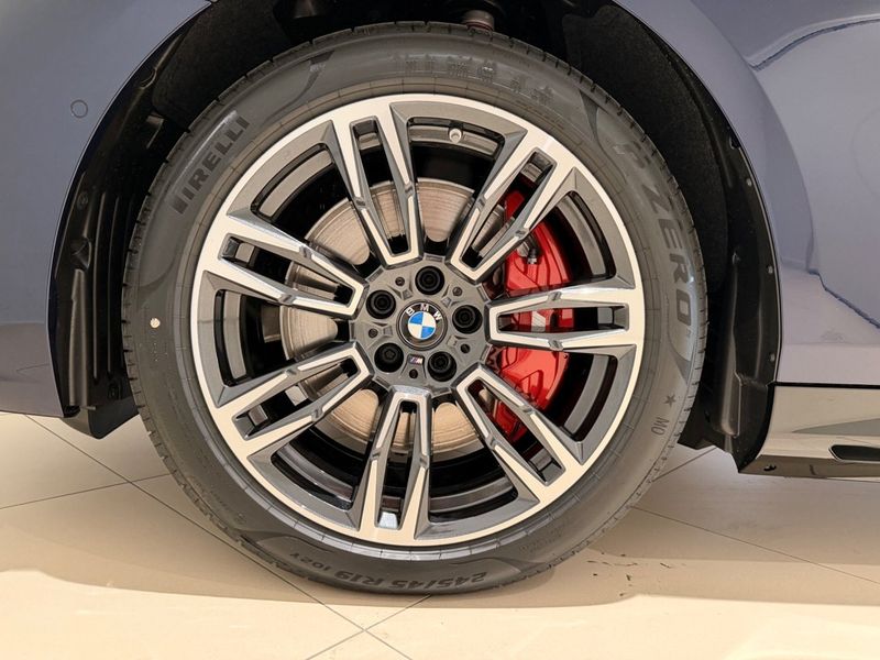 BMW i5 bild 14