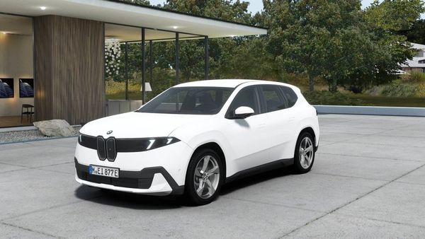 BMW iX3 xDrive 50, Driving Assistant Plus, Värmare, Navigation - 2026