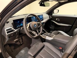 BMW 330 bild 4